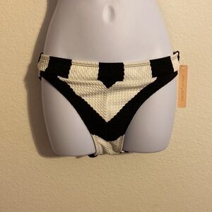 Gibson Latimer Orange Bikini Bottom Size Large?